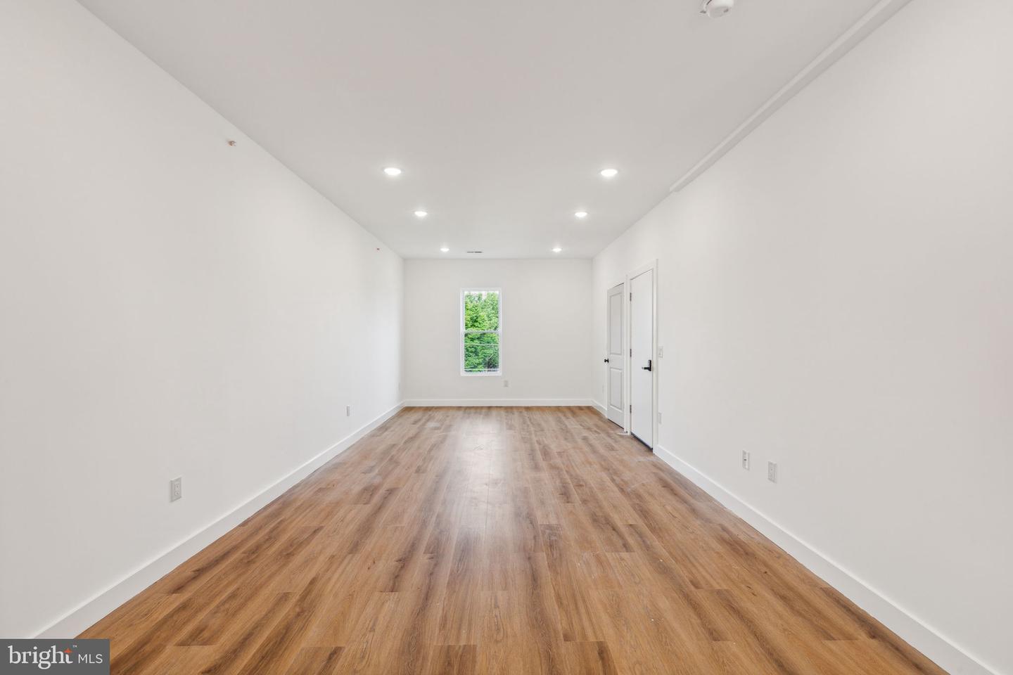 2306 N Fairhill St Property Photo 48