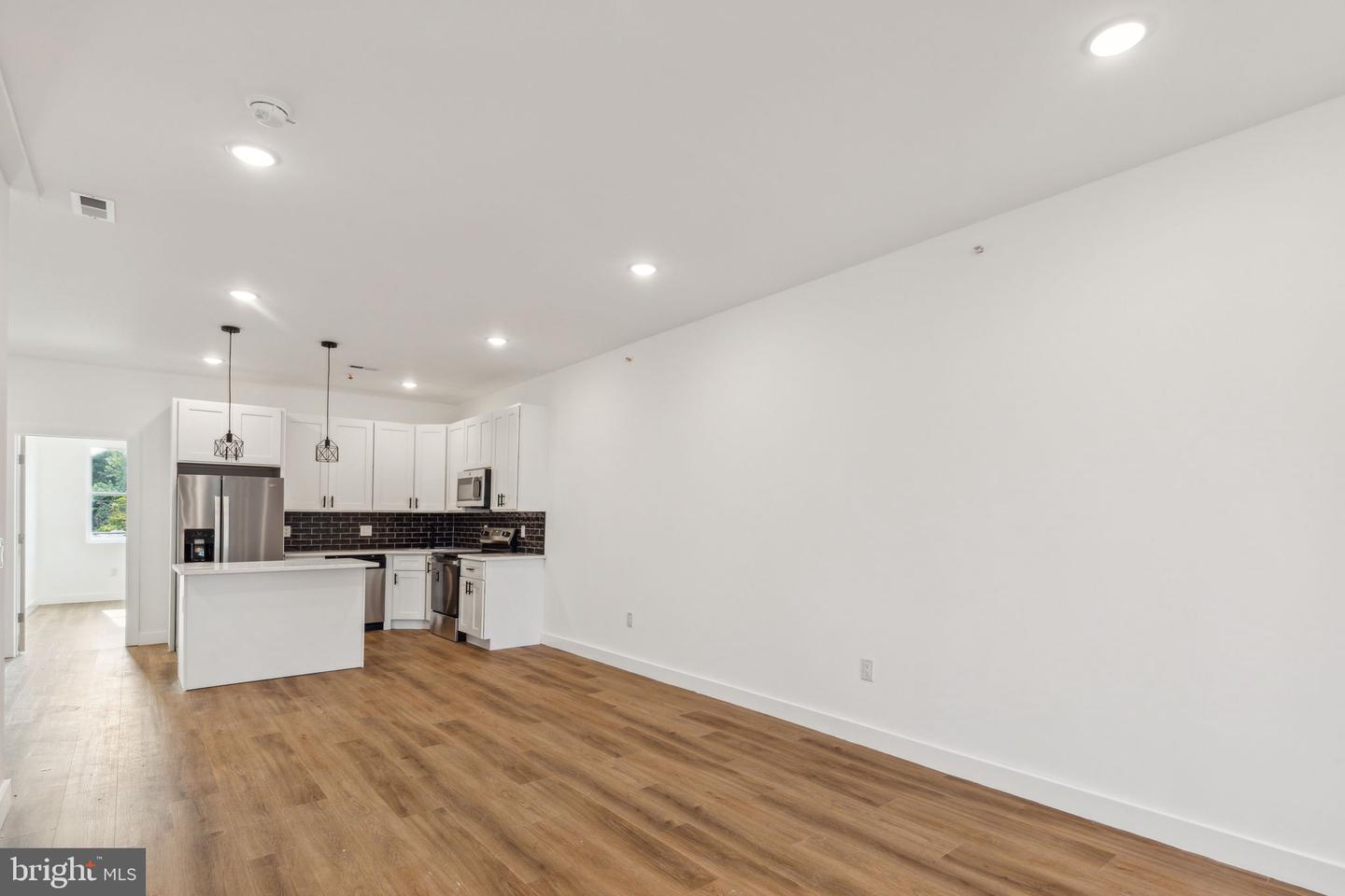 2306 N Fairhill St Property Photo 51