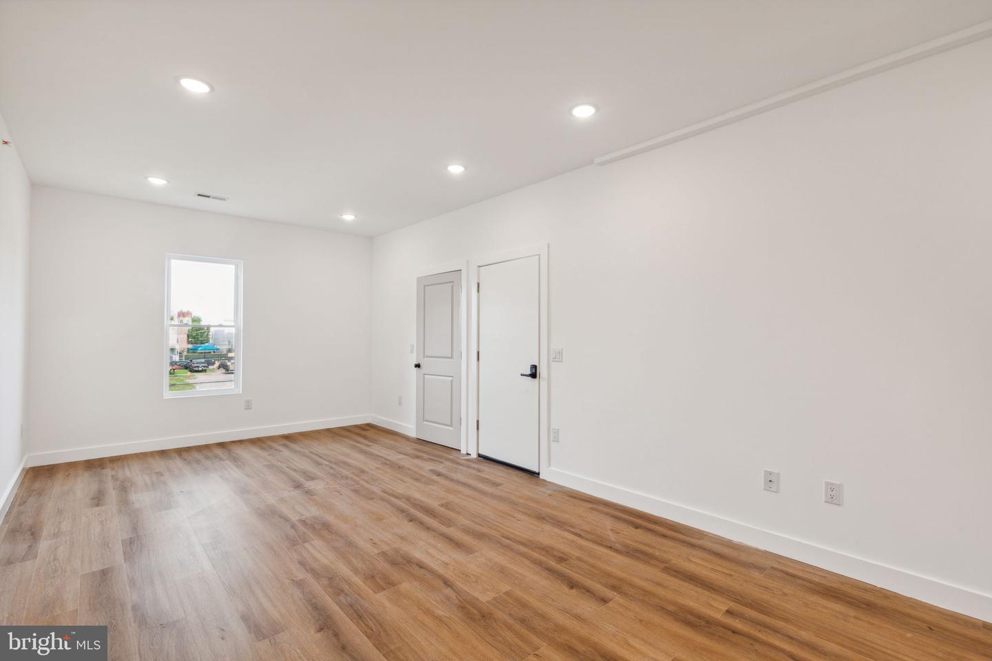 2306 N Fairhill St Property Photo 52