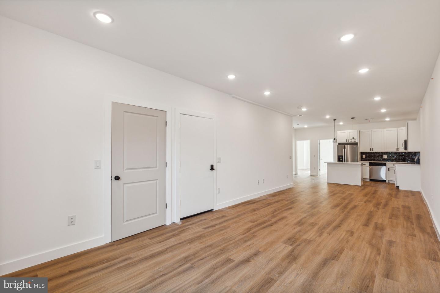 2306 N Fairhill St Property Photo 53