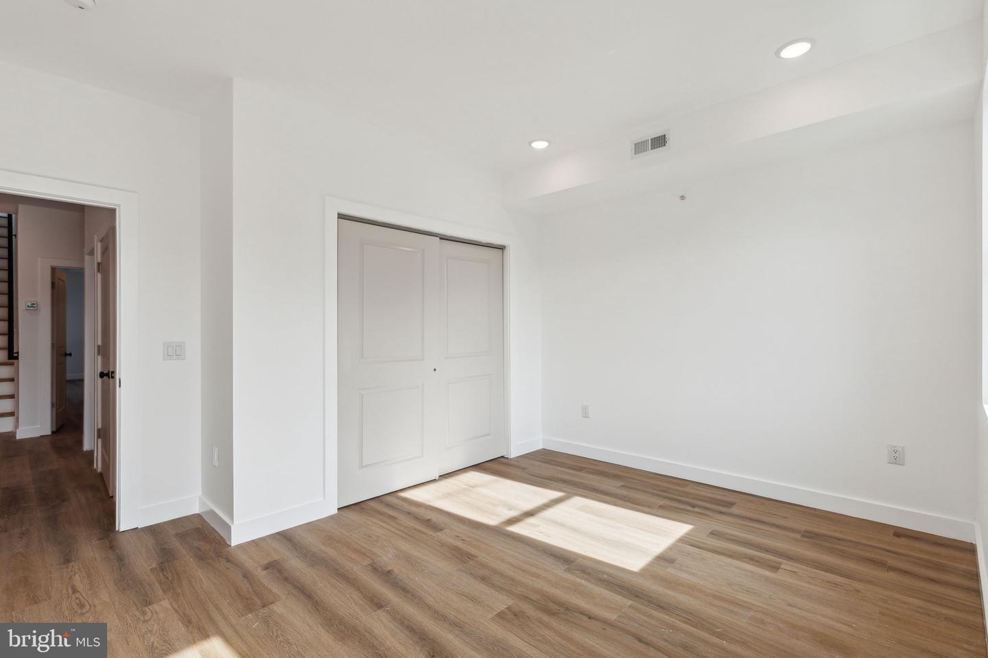 2306 N Fairhill St Property Photo 65
