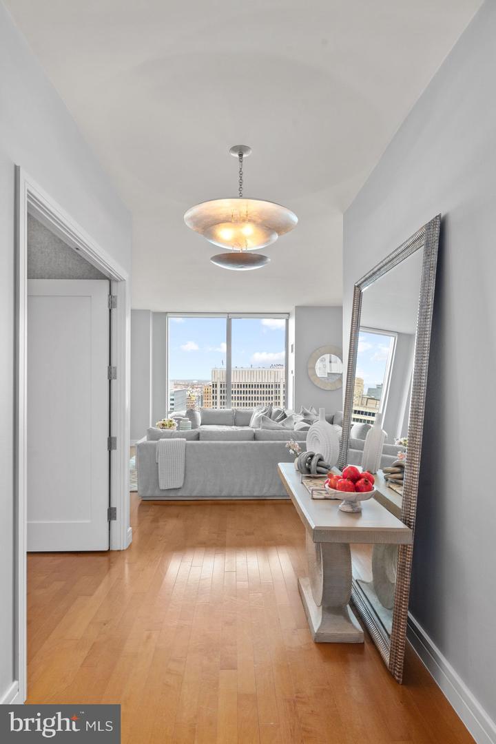 1414 S Penn Sq #25cde Property Photo 4