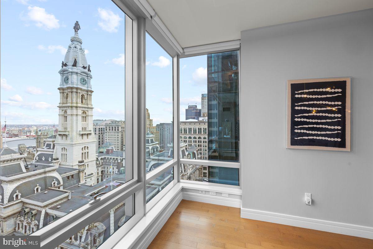 1414 S Penn Sq #25cde Property Photo 10