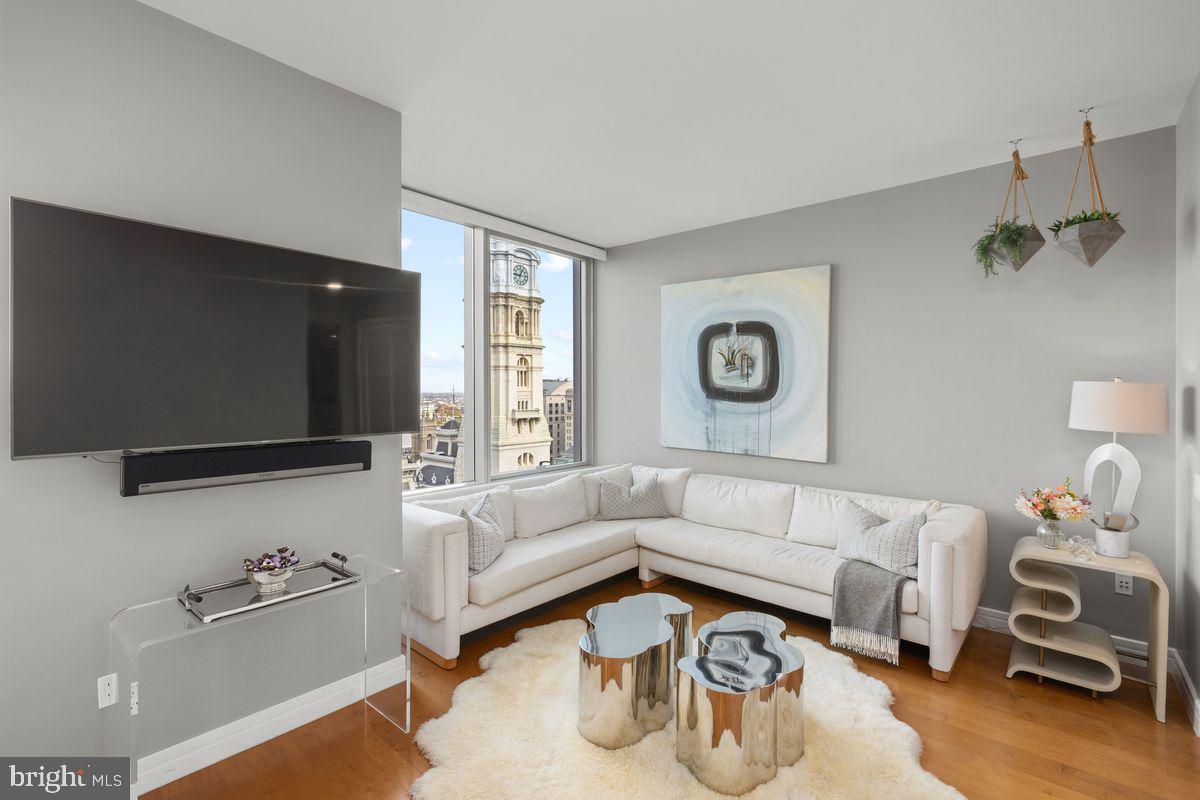 1414 S Penn Sq #25cde Property Photo 21