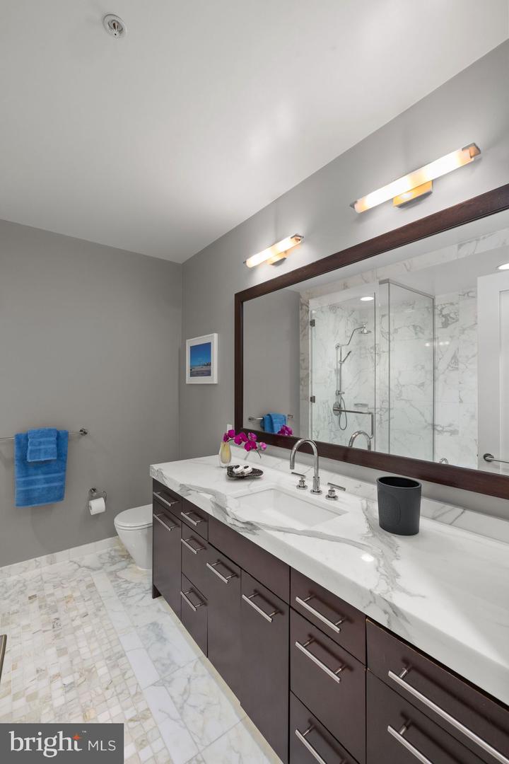 1414 S Penn Sq #25cde Property Photo 23
