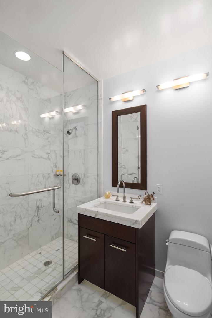 1414 S Penn Sq #25cde Property Photo 27