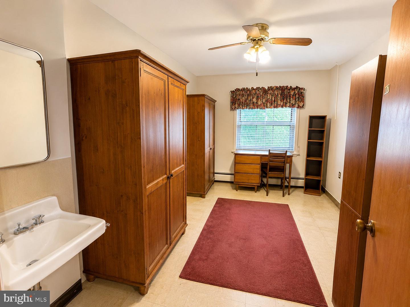 3201 Chesterfield Rd Property Photo 9