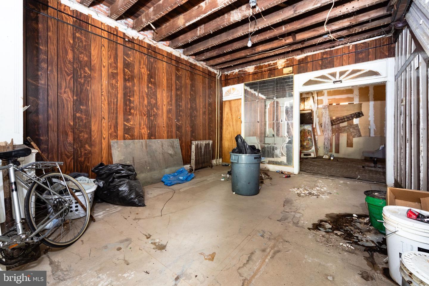 2312 Reed St Property Photo 6