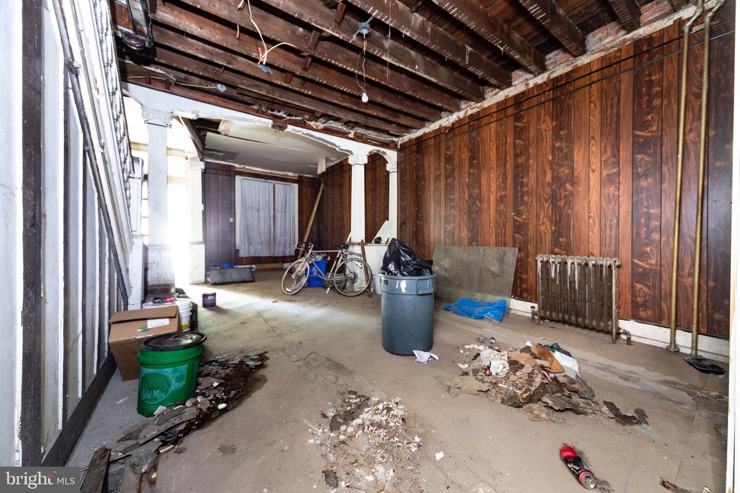 2312 Reed St Property Photo 8