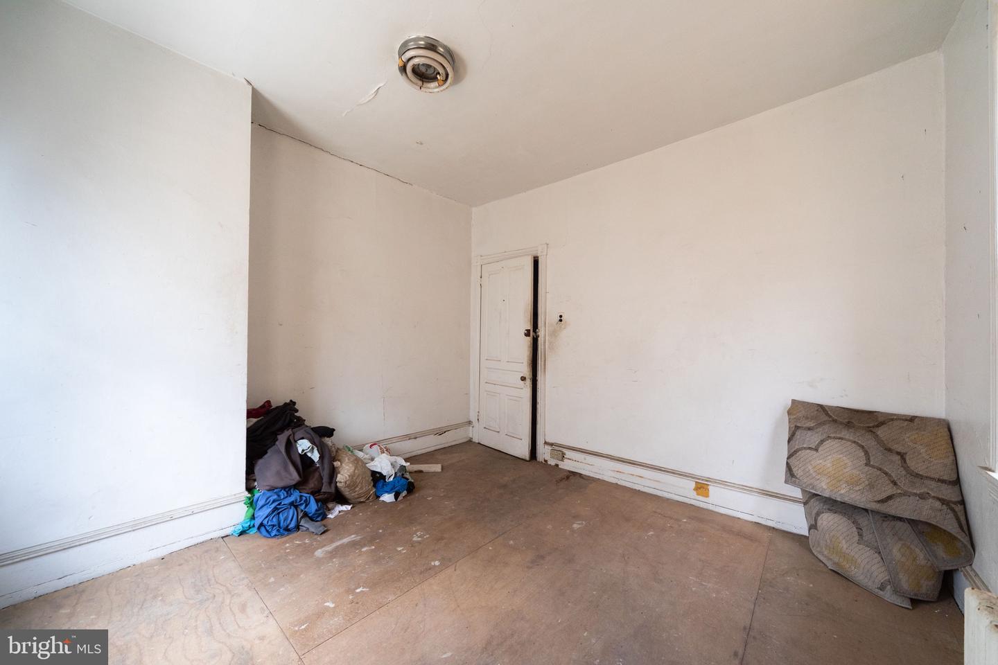 2312 Reed St Property Photo 17