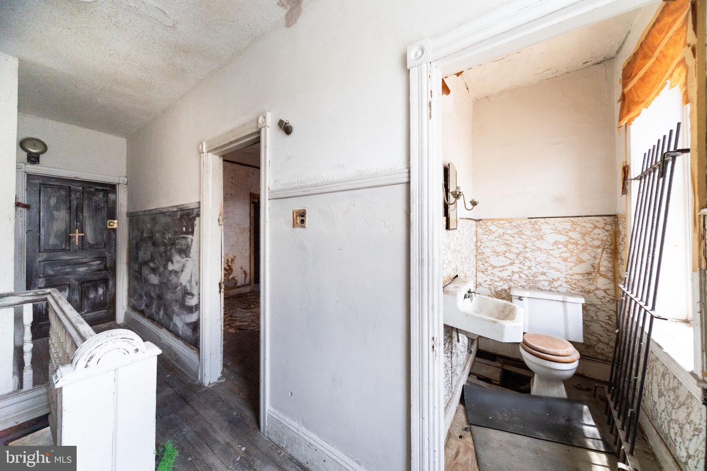 2312 Reed St Property Photo 19