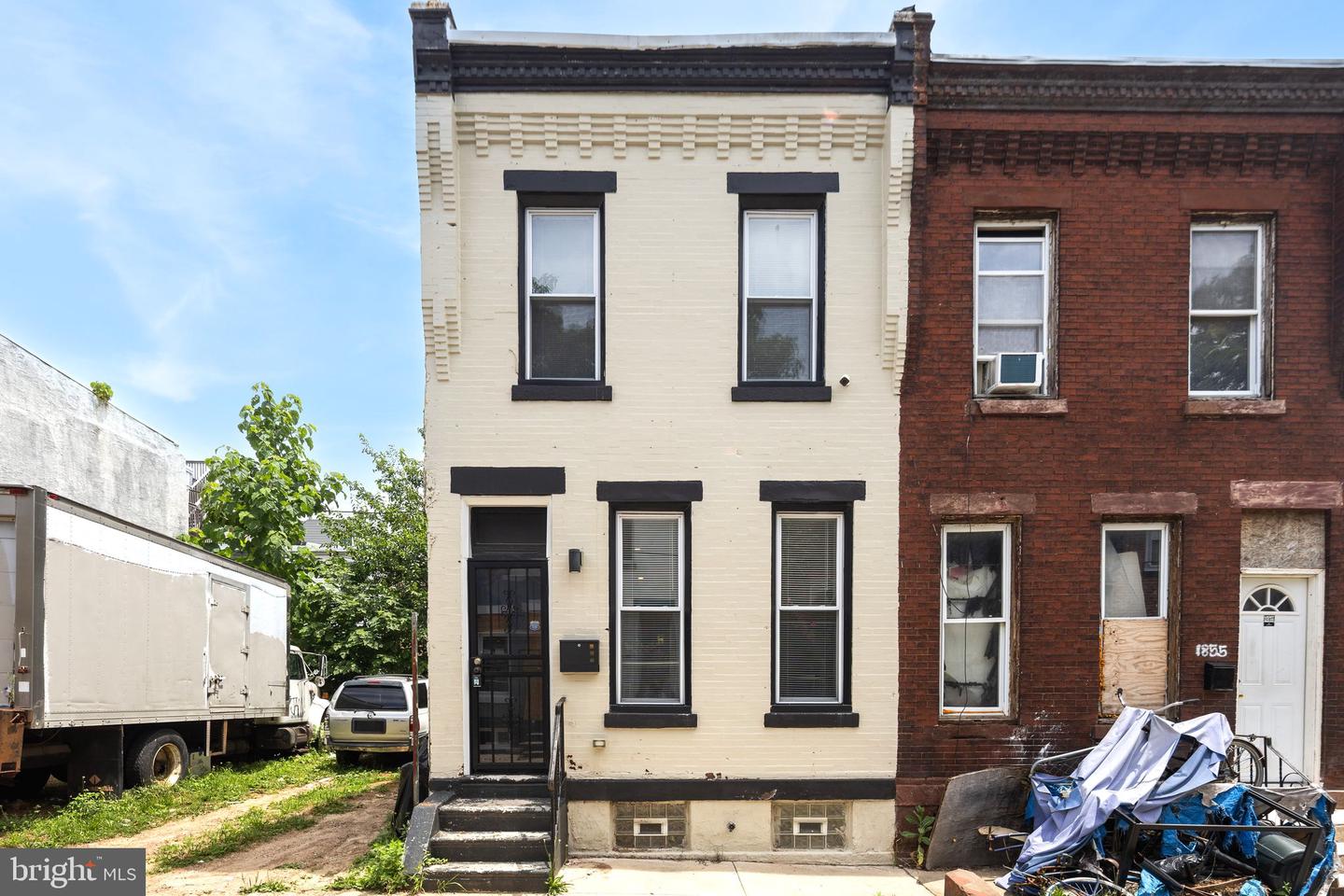 1857 N Etting St Property Photo 28