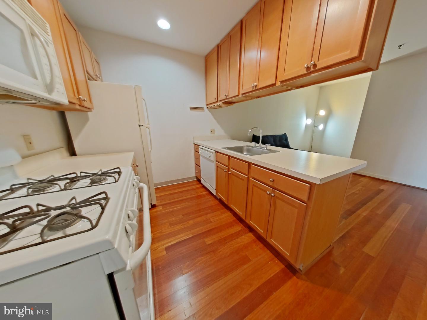 1100 Vine St #1209 Property Photo 2