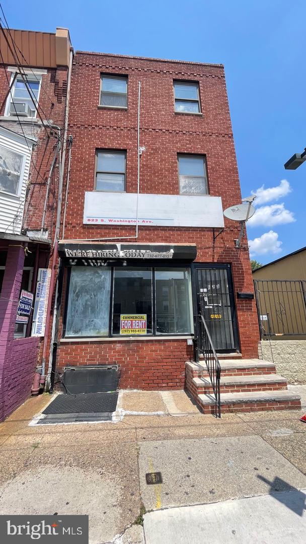823 Washington Ave #1st Fl Property Photo 1