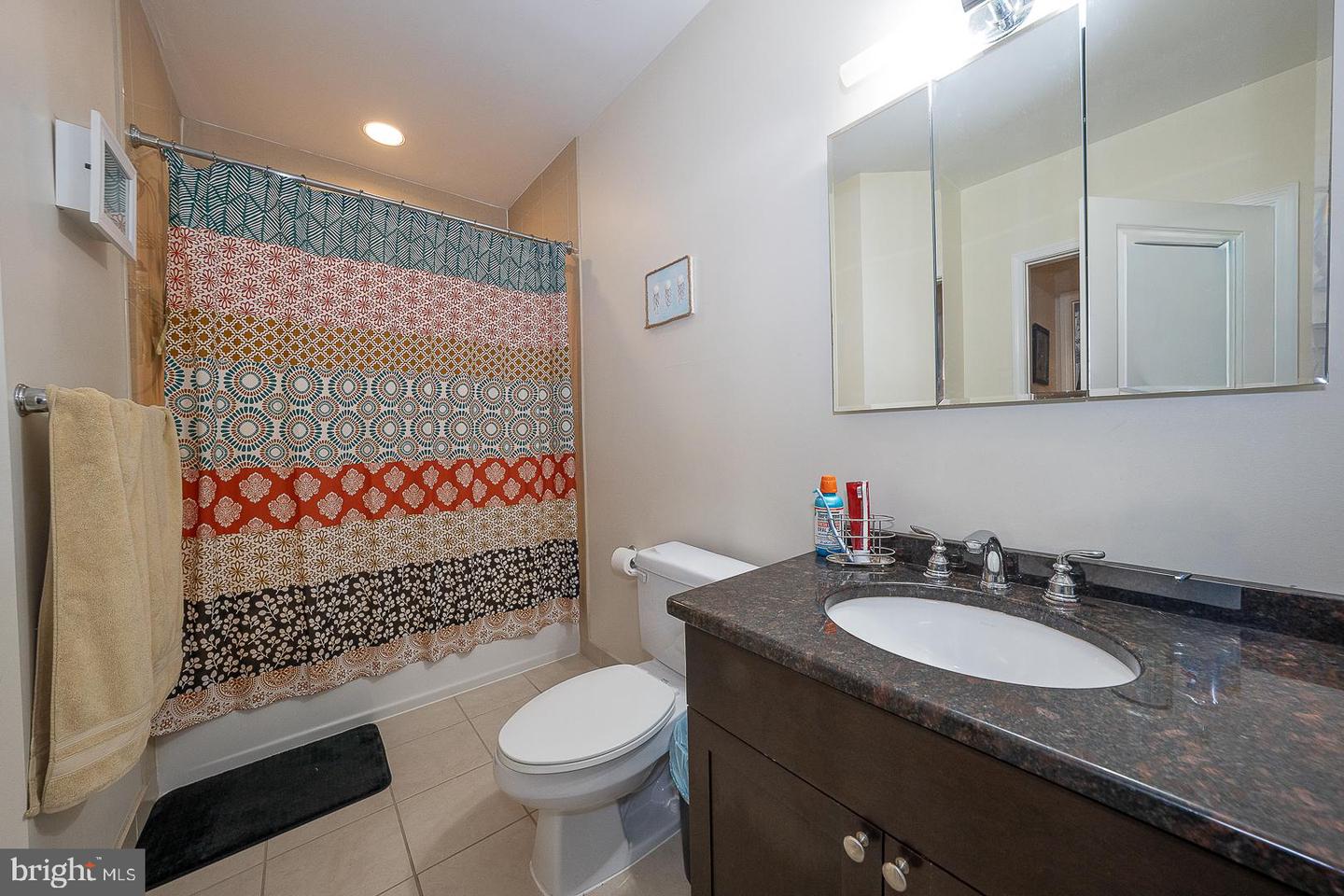 1600 Arch St #1108 Property Photo 11