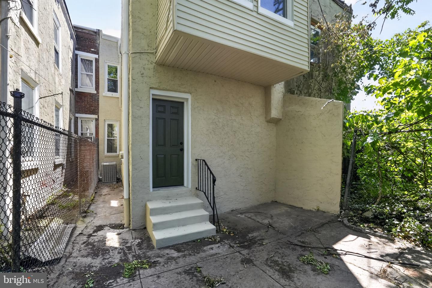 2235 Page St Property Photo 27