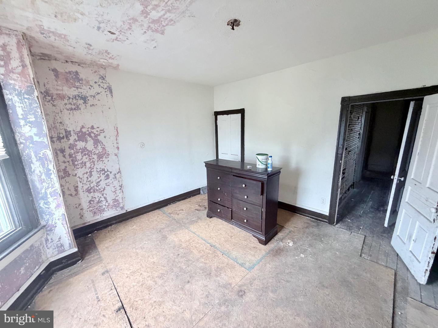 1217 W Venango St Property Photo 12