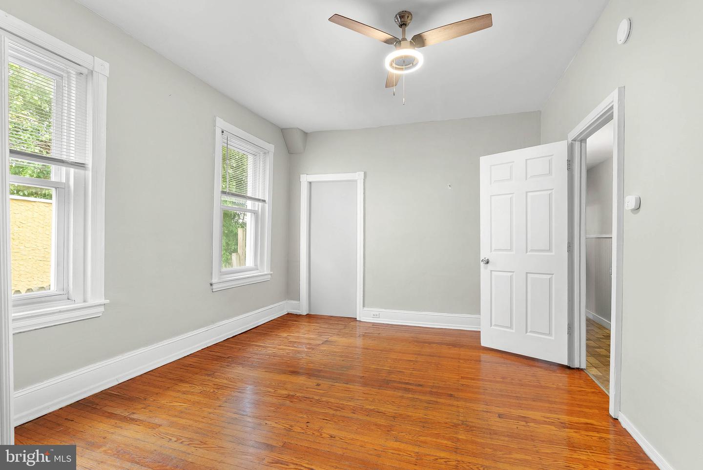 5223 Morris St Property Photo 8