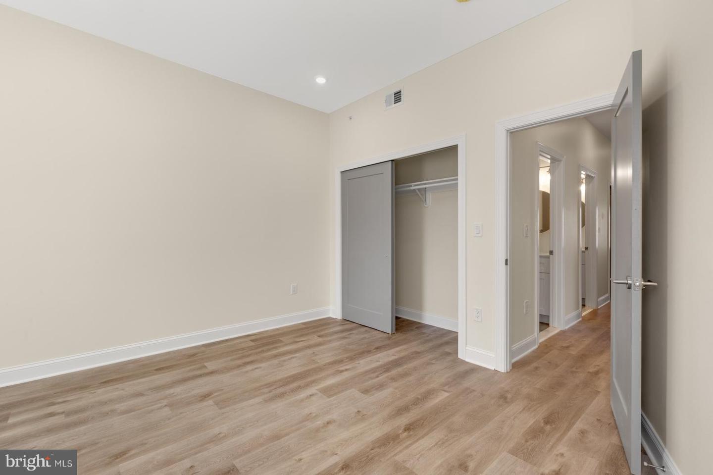 511 Gorgas Ln #e Property Photo 10