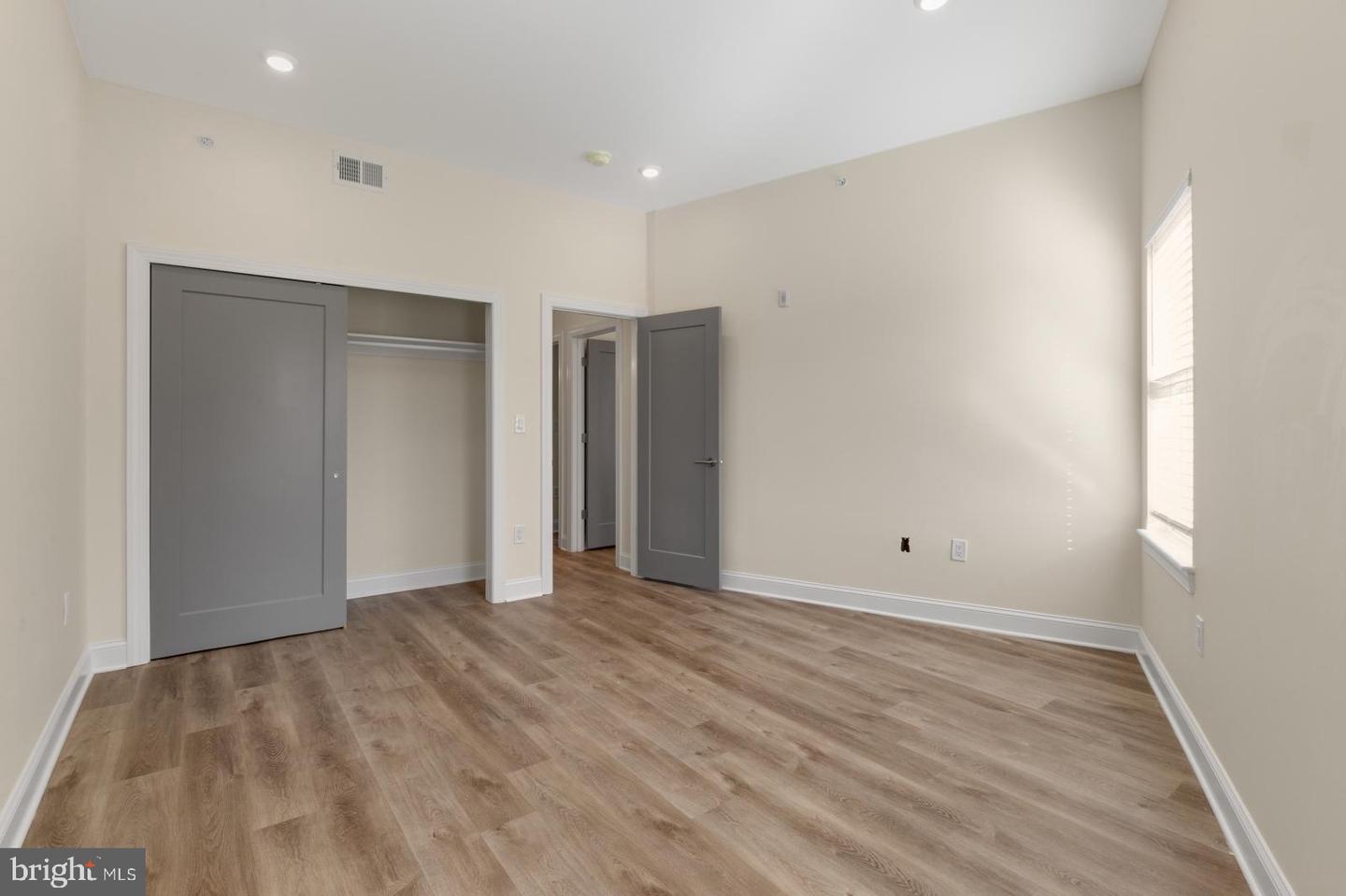 511 Gorgas Ln #e Property Photo 12