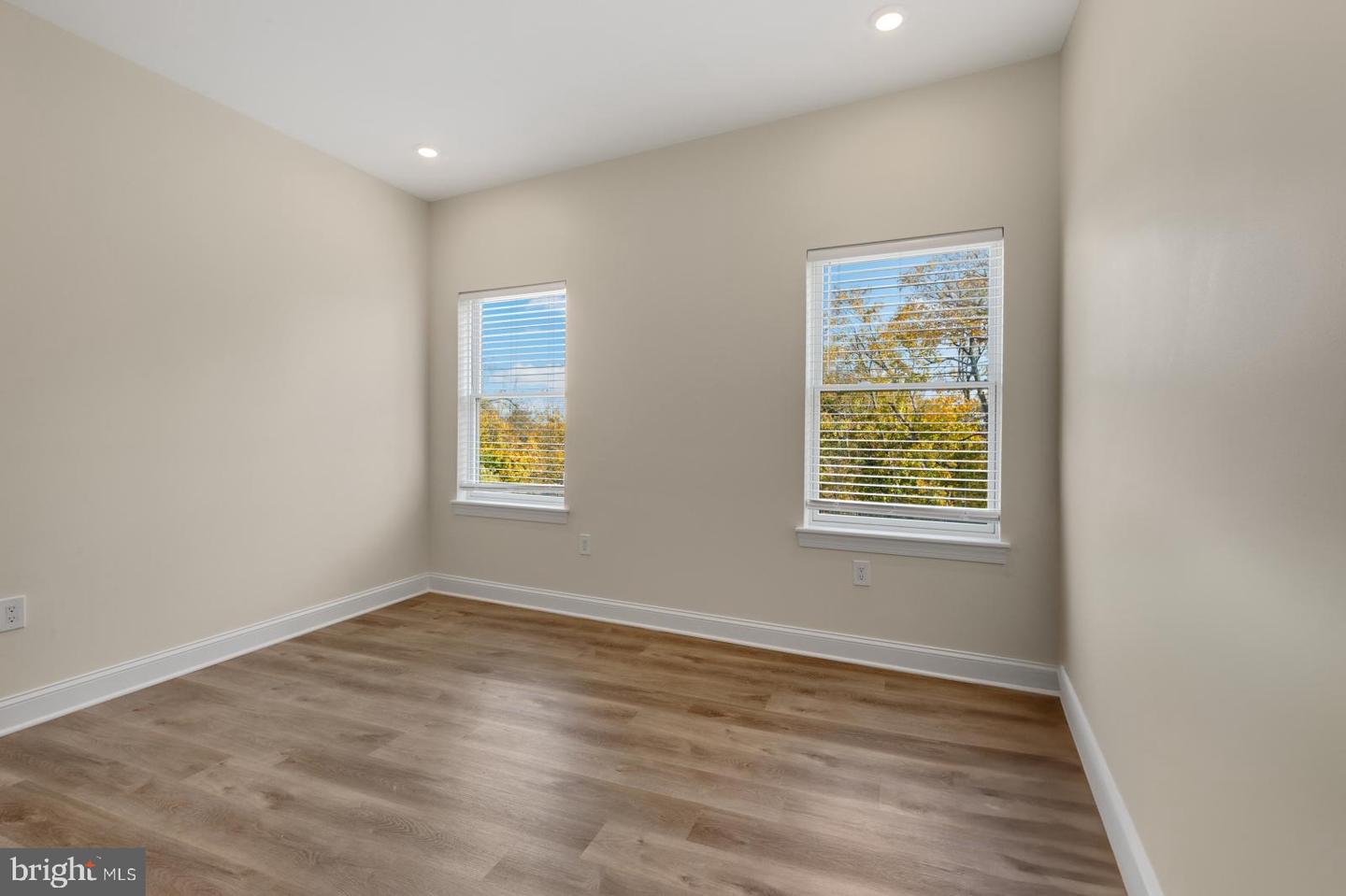 511 Gorgas Ln #e Property Photo 25