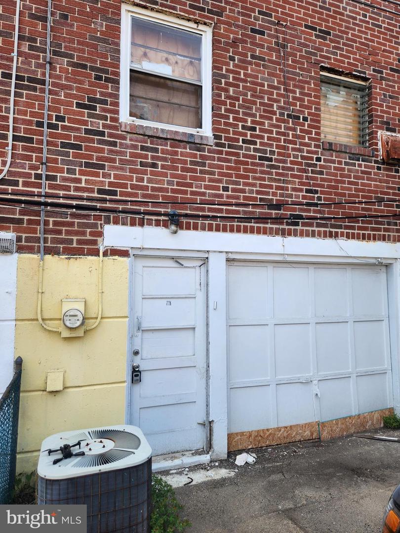 8617 Gillespie St Property Photo 1