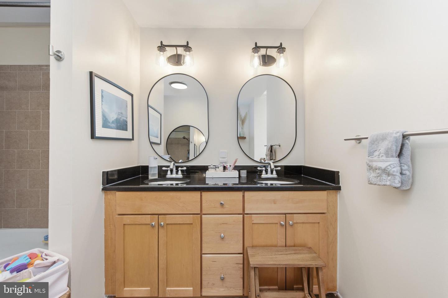 1 Academy Cir #313 Property Photo 10