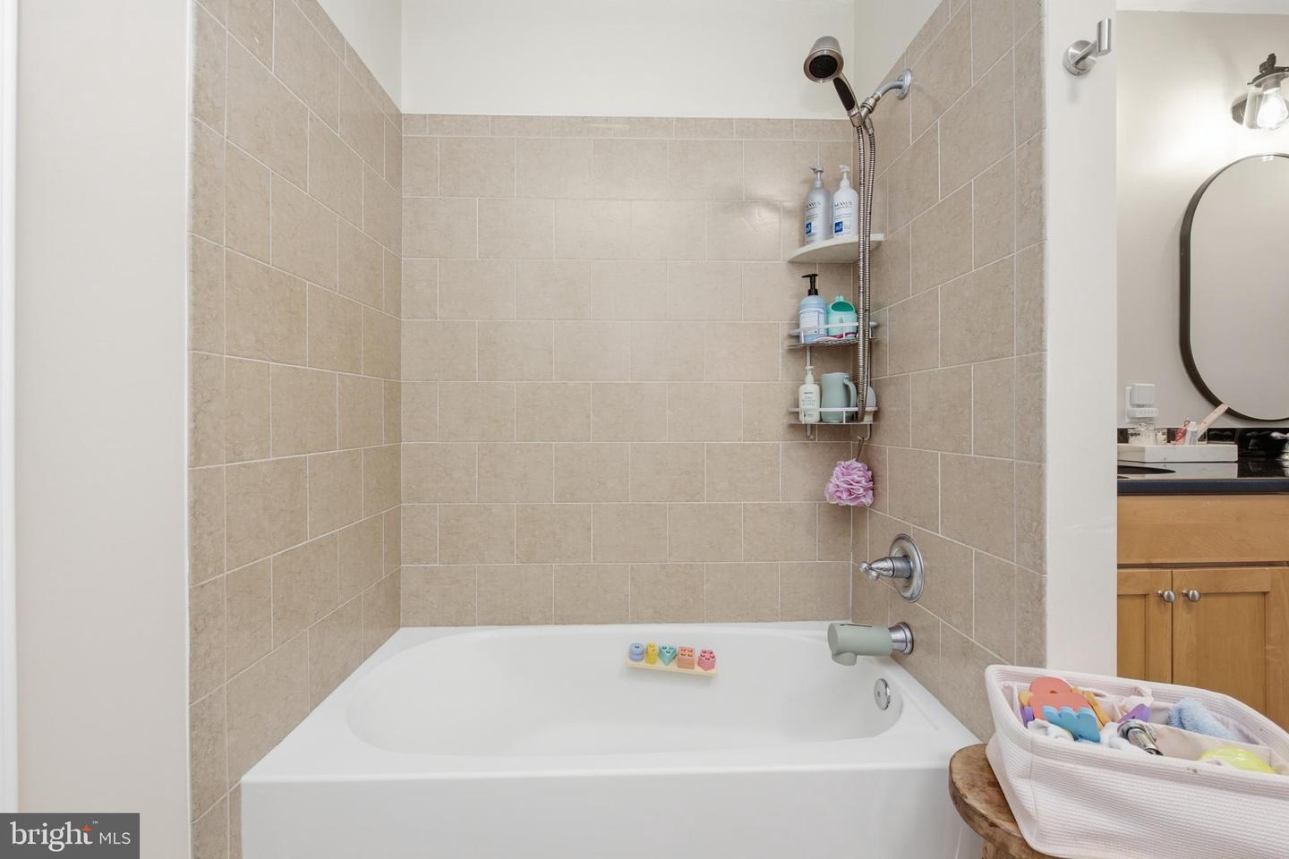 1 Academy Cir #313 Property Photo 11