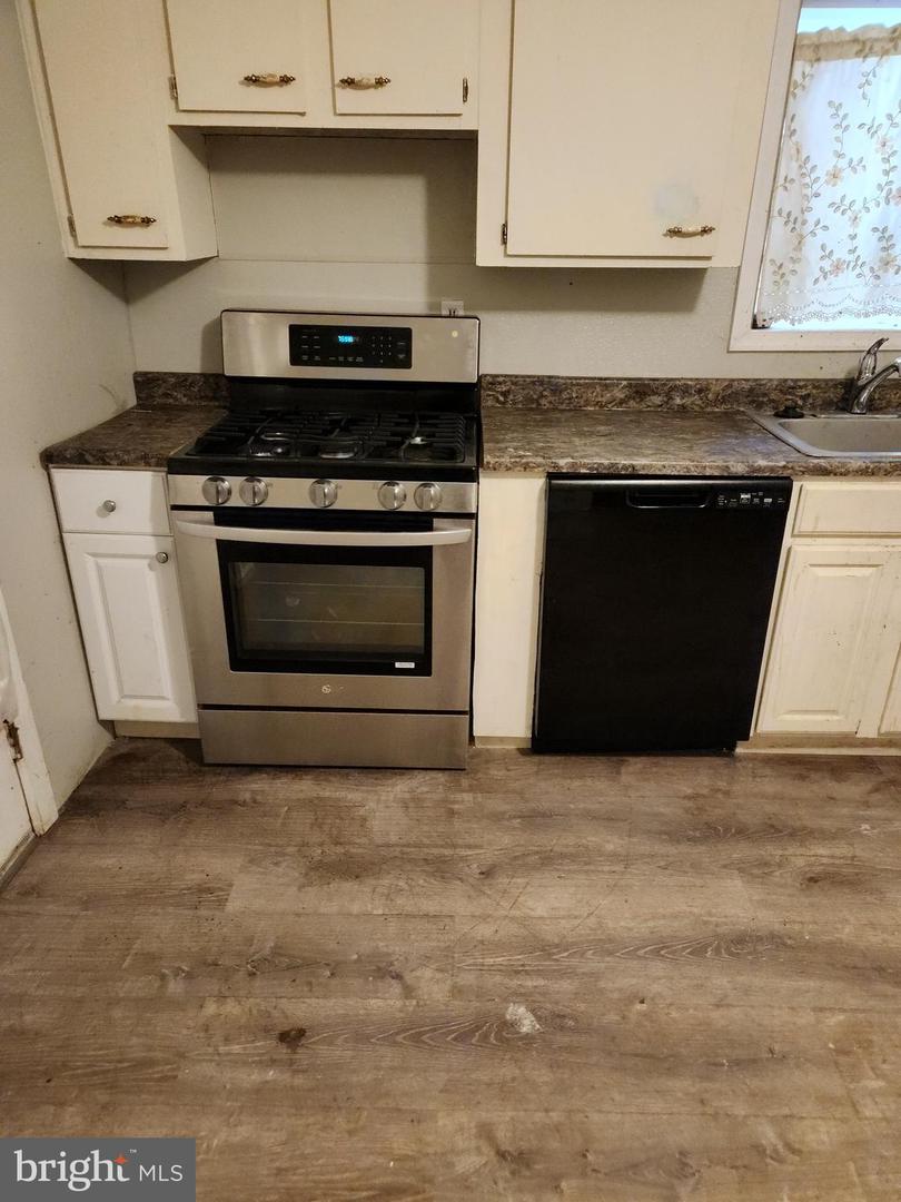 63 N Conestoga St Property Photo 2