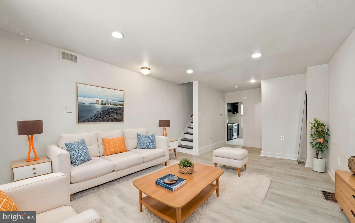 2015 Mountain St Property Photo 1