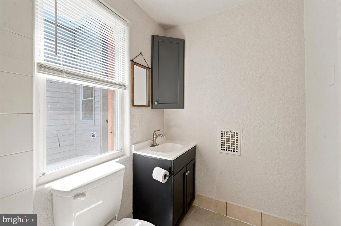 2015 Mountain St Property Photo 16