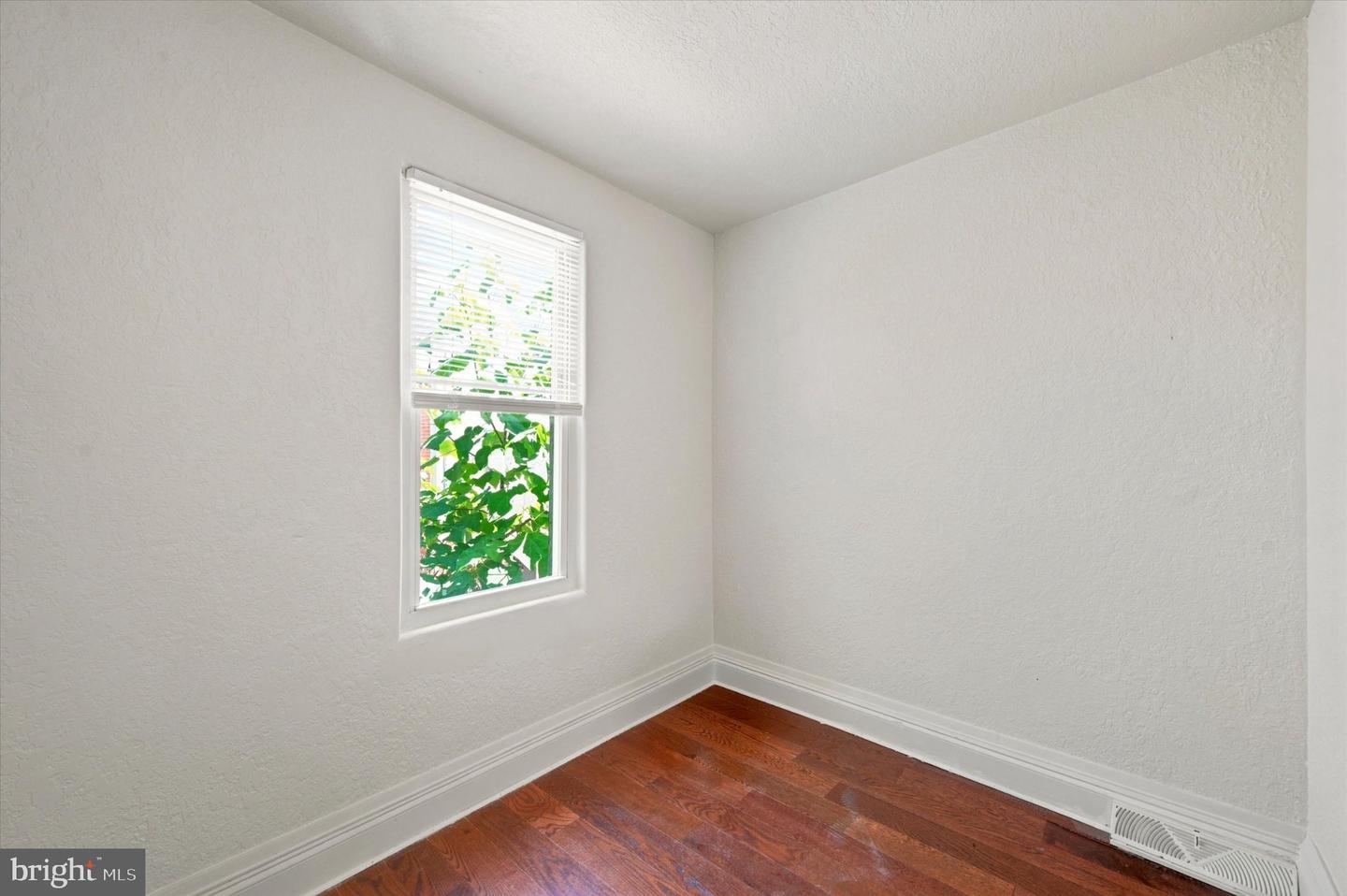 2015 Mountain St Property Photo 23