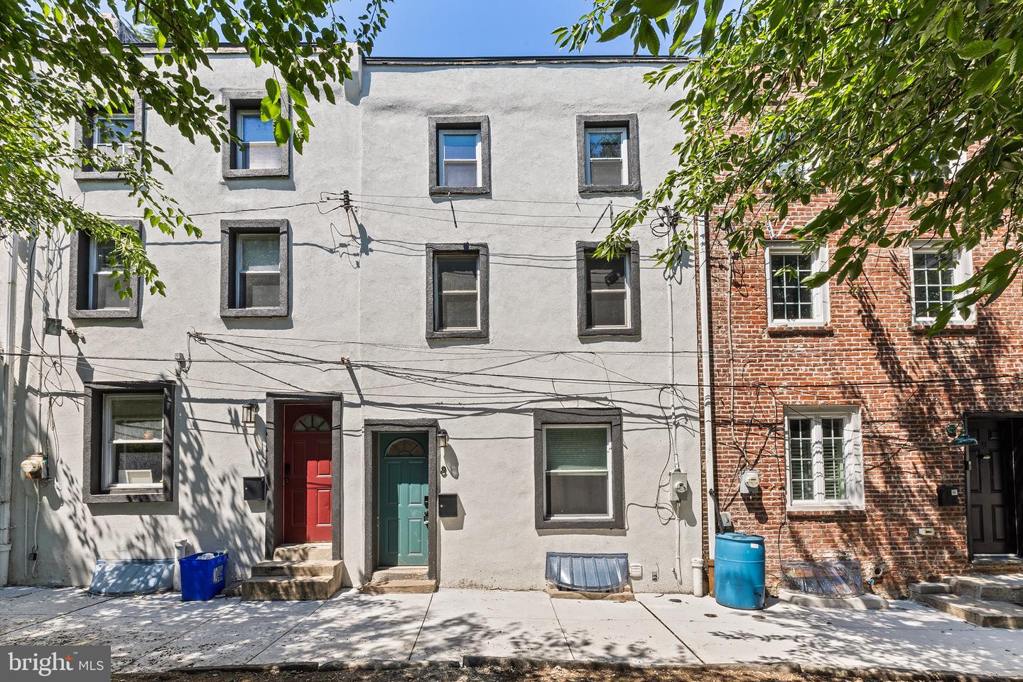 8 BRISTOW PL Property Photo 1