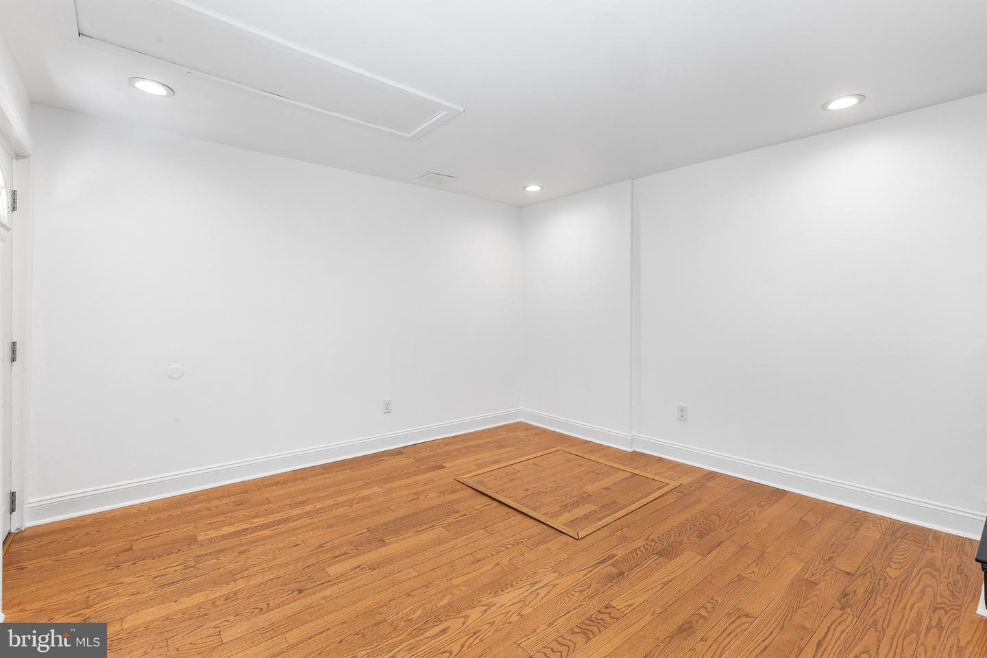 8 Bristow Pl Property Photo 17