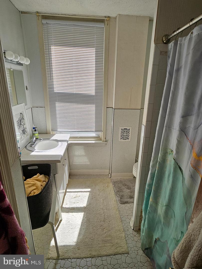 2211 Mount Vernon St Property Photo 17