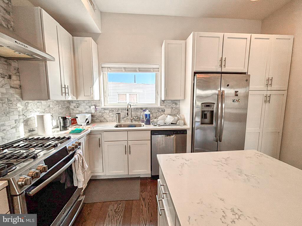 2527 Graduate Sq Property Photo 6