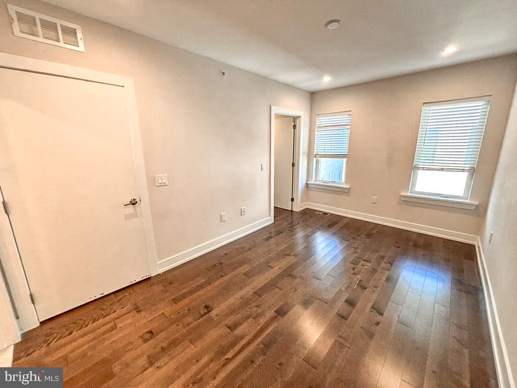 2527 Graduate Sq Property Photo 17