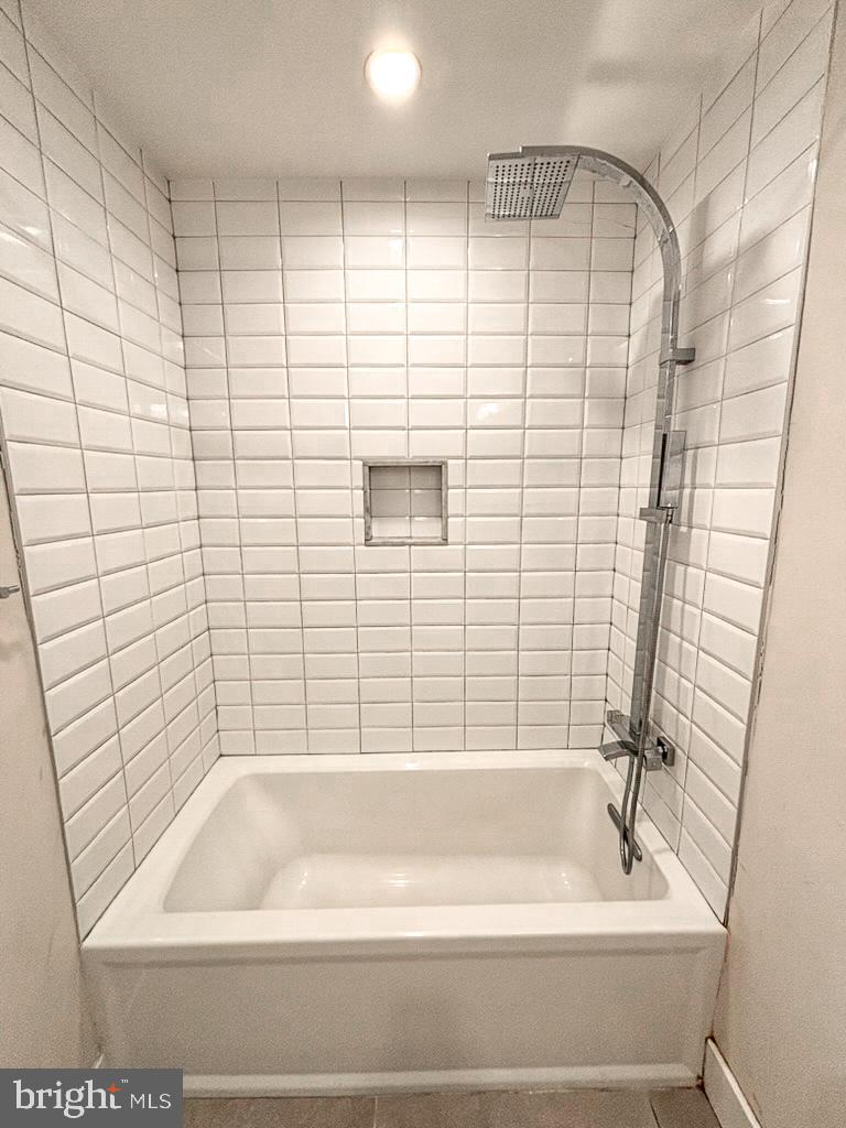 2527 Graduate Sq Property Photo 20