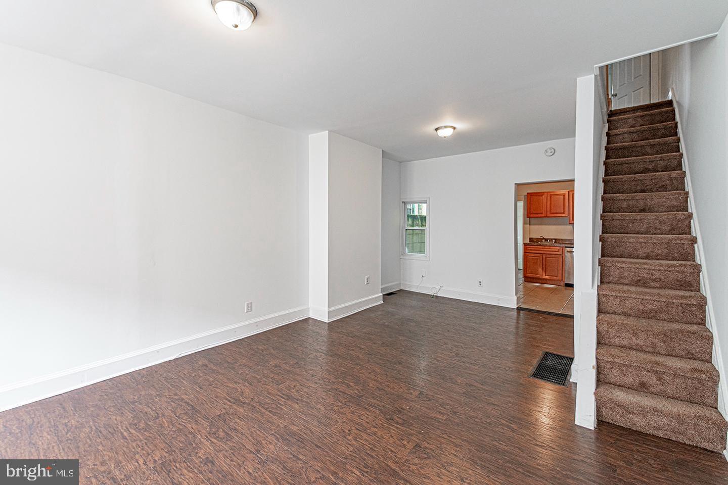 1535 S HICKS ST Property Photo 1