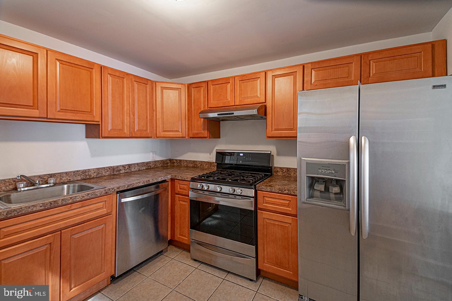 1535 S Hicks St Property Photo 5