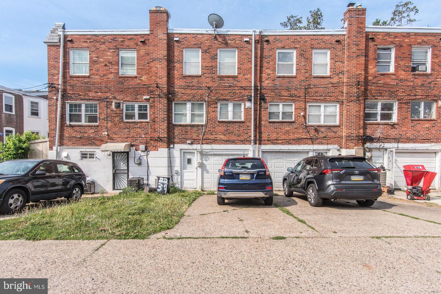 2237 Knorr St Property Photo 18