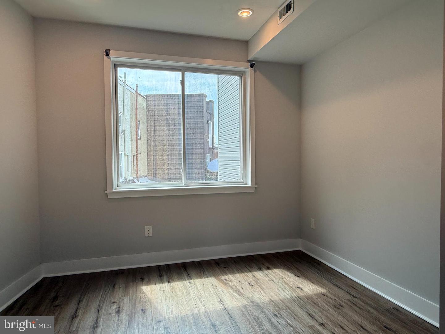 2425 Frankford Ave #2 Property Photo 9