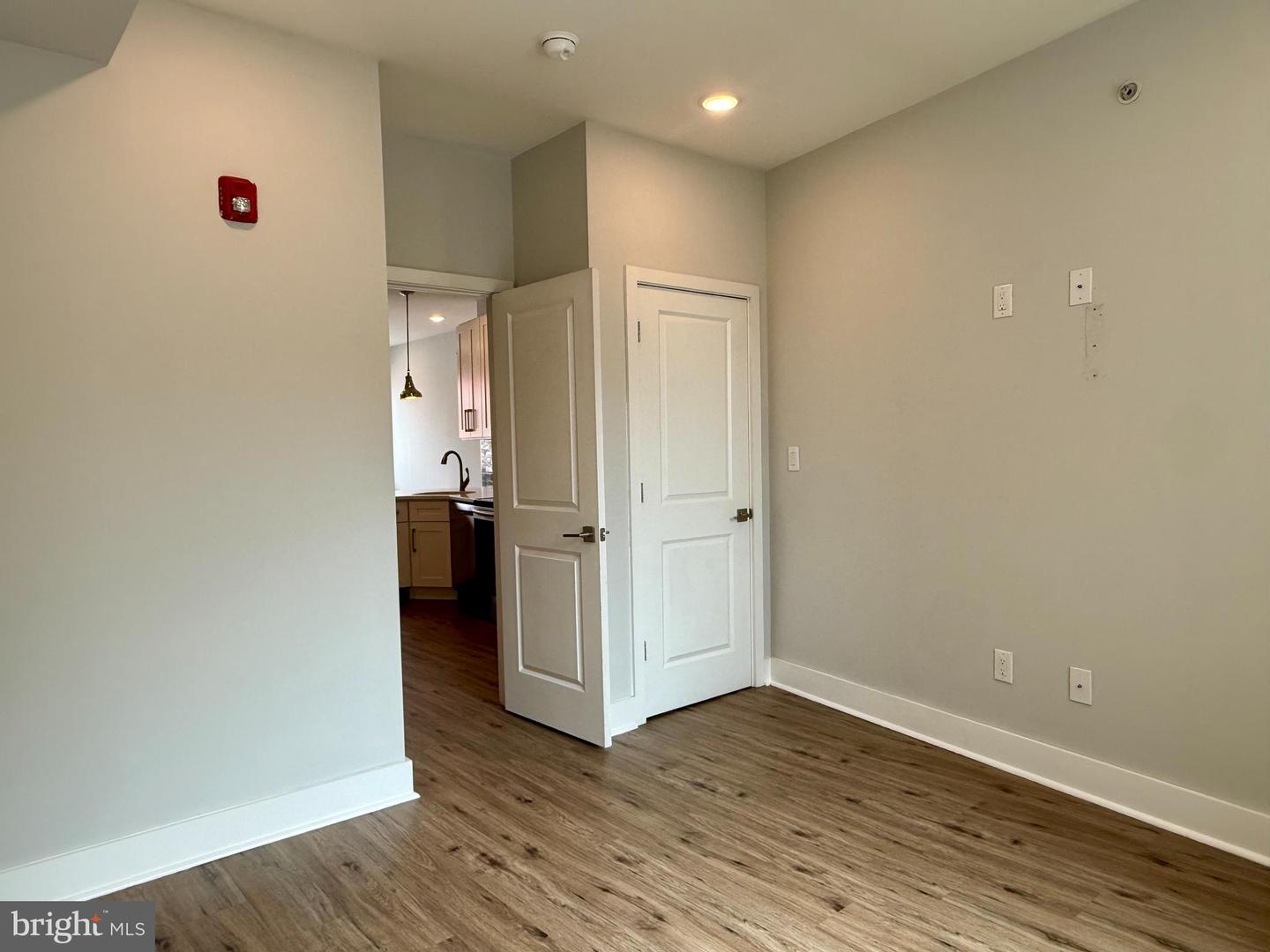 2425 Frankford Ave #2 Property Photo 11