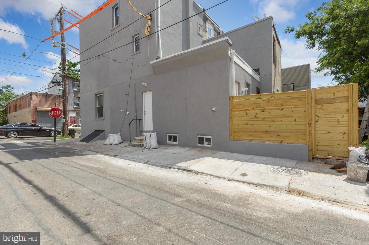 410 Diamond St #2 Property Photo 18