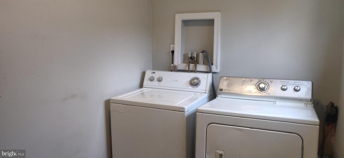 2070 Bellmore Ave Property Photo 7