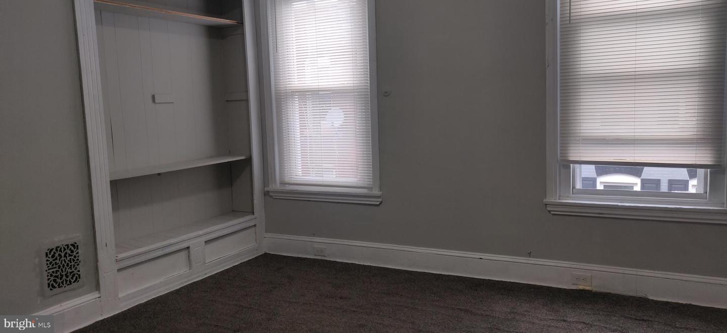 2070 Bellmore Ave Property Photo 17