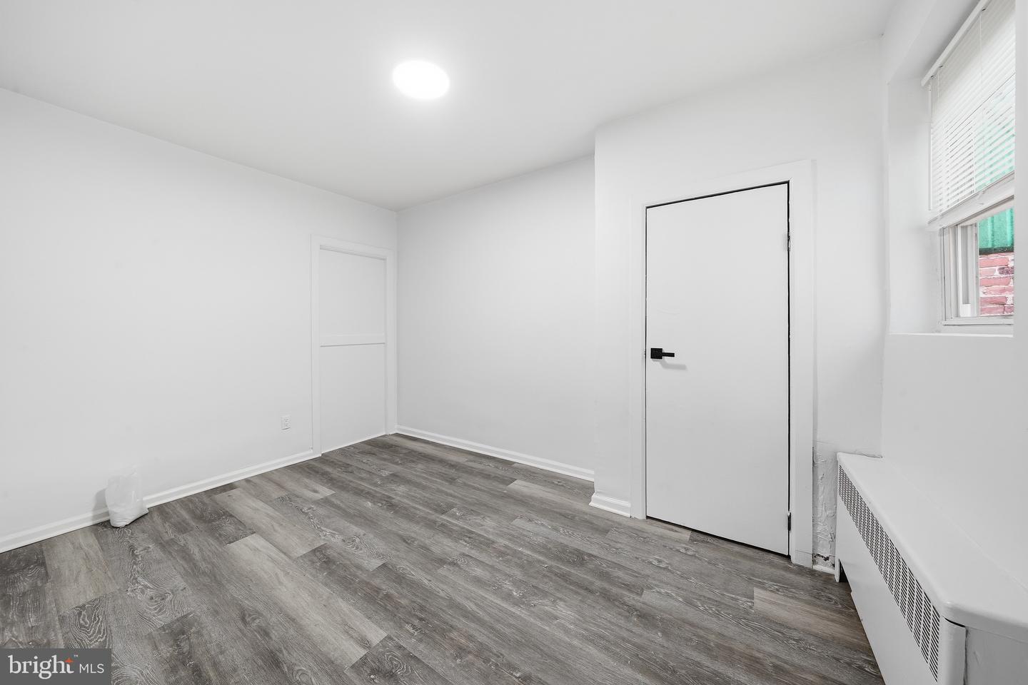 2062 E Stella St Property Photo 15