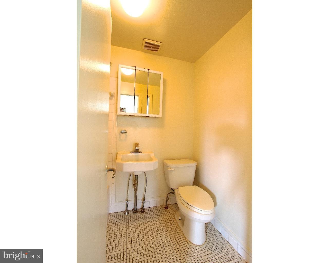 415 S 11th St #3f Property Photo 13