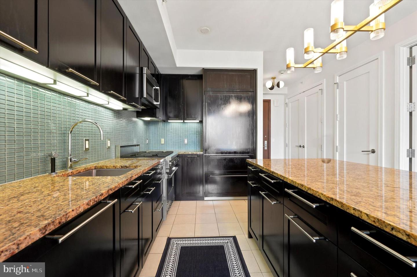 1414-00 S Penn Sq #6e Property Photo 8