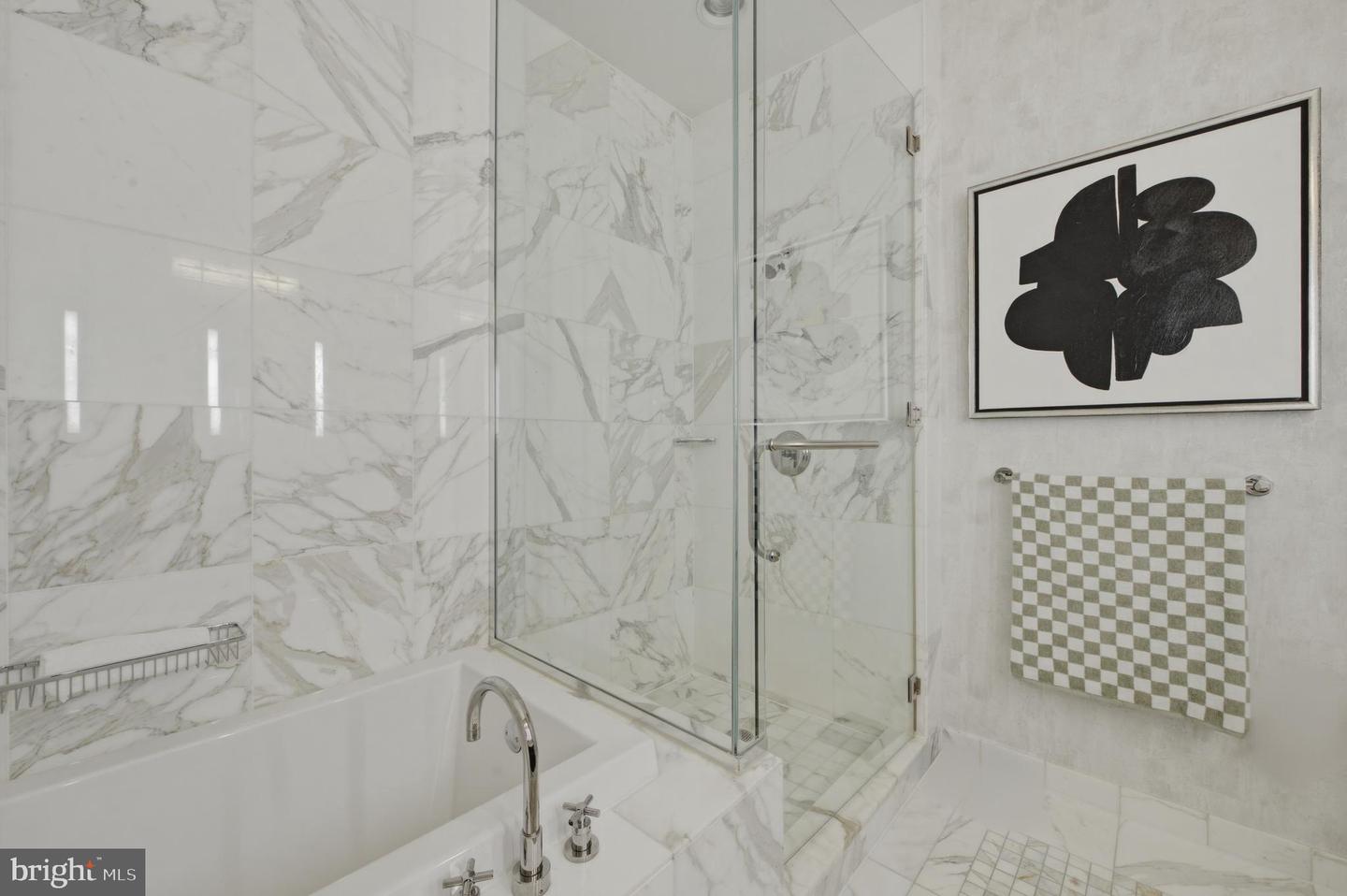 1414 S Penn Sq #27cde Property Photo 23